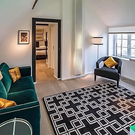 Faubourg Saint Martin Bed and breakfast 4*